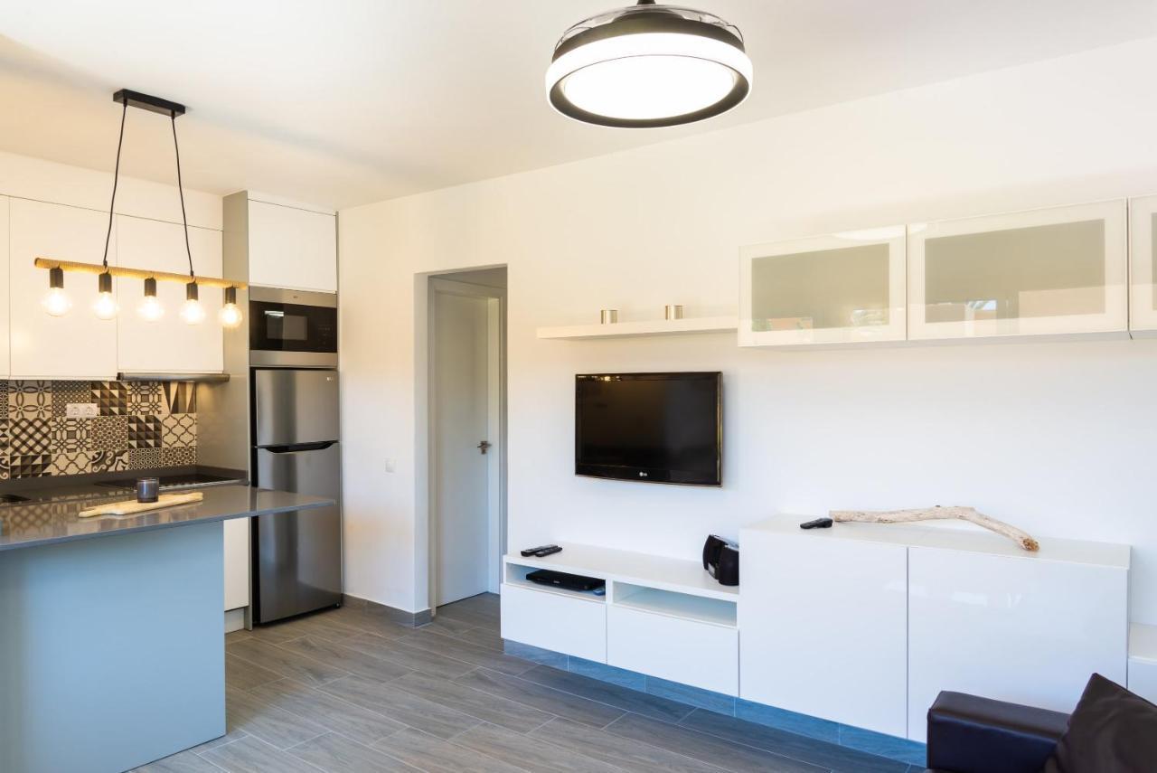 Casa Lucien - Newly Refurbished Apartment With Swimming Pool - Ideal For Couples Corralejo Exterior foto